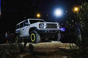Discover Ford Bronco RTR 2027: The Ultimate Rugged Icon for Adventurers-2