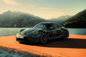 Discover the Porsche 911 GT3 90 FA: A Super Unique Limited Edition Honoring Porsche's Legendary Founder-9