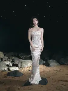 Bailu Shines Mystically with Light: Captivating Beauty in the Night, Igniting Curiosity-6