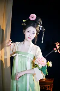 Tu Ya W in YiTuYu Vol.8680: Classical Beauty & Peony Elegance-15