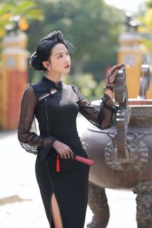 Elegant Girl in Black Dress | Classic Style Portrait HD-14