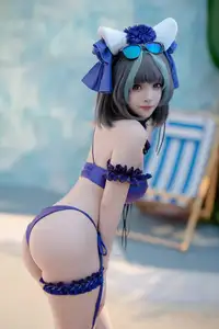 Coser Bangni Transforms into Alluring Swimsuit Cheshire on the Beach - (87P)-21