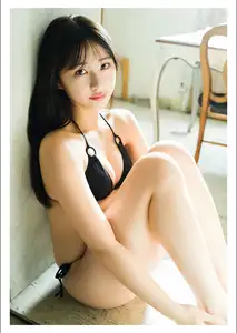 Discover the Captivating Charm of Hinata Matsumoto in "Uruwashi no Charman" Digital Photo Book - JP Exclusive-16