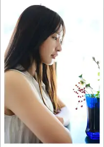 Discover the Captivating Charm of Hinata Matsumoto in "Uruwashi no Charman" Digital Photo Book - JP Exclusive-12