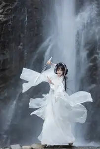 Ethereal Traditional Beauty: Qi Luo Sheng De Xiao Su Su amidst a Majestic Waterfall | YiTuYu Vol.8732-13