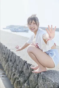 Stunning Portrait Collection: Misaki Sawa Featured in FRIDAY Monthly Girl 050 Part 02 – Elegant Japanese Fashion and Lifestyle Photography Series-7