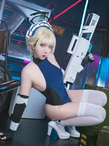 Sharp Elegance: Xiao He Tian Jiu as Maid Toki from Blue Archive-3