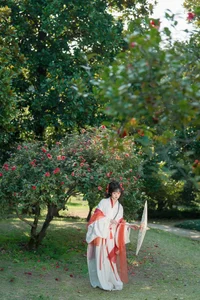 Hanfu Elegance Amidst Camellias YiTuYu Vol.8881 Jiao Yi Zhi Sui Sui-21