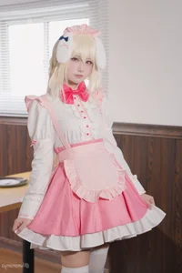Sweet Moments with Lunananya as Misono Ichika in a Dreamy Cosplay Showcase-11