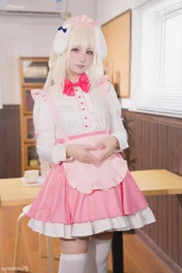 Sweet Moments with Lunananya as Misono Ichika in a Dreamy Cosplay Showcase-5