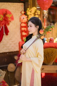 Elegant Pink Vietnamese Ao Dai: Traditional Spring Fashion and Cultural Travel Photography Inspiration-0