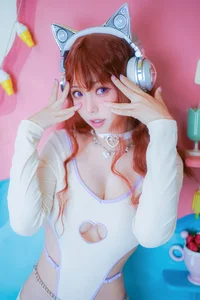 Y2K Cyber Cat Vibes: A Futuristic Fashion Journey with Coser Ely_eee-0