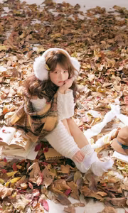 VGU No.50: Radiant Autumn Smile & Cozy Style Captivate Hearts-5