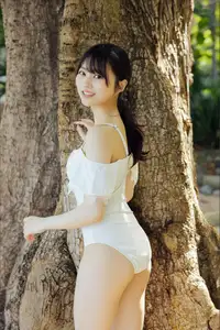 Usa Hiiragi's Youthful Charm: Exclusive Gravure from Young Champion - JP Usa Hiiragi-31