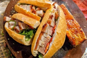 Bánh Mì Heo Quay: The World's Top-Ranked Vietnamese Street Food Delight-2