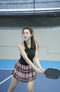 Pickleball Chic: How Yen Xoi Blends Athleticism With Effortless Elegance On Court-9