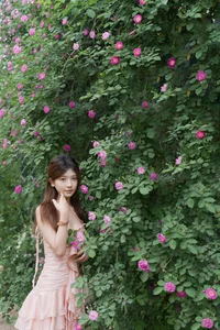 Stunning Portrait Photography: YiTuYu Art Language Vol.9140 Featuring Gao Leng Xiao Bie Tu – Aesthetic Fashion and Elegant Visuals-1