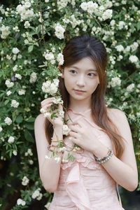 Stunning Portrait Photography: YiTuYu Art Language Vol.9140 Featuring Gao Leng Xiao Bie Tu – Aesthetic Fashion and Elegant Visuals-2