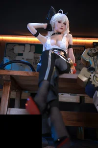 Surreal Beauty: Coser Shui Miao Aqua as Zhezhi in Wuthering Waves-15