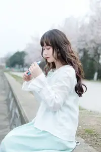 Discover Yi Ke Chong Ya (YiTuYu Vol.8721) in Spring Blossoms: Poetic Charm & Allure-25