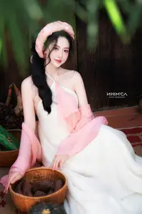 Gentle Beauty of a Vietnamese Girl in Elegant Traditional Attire-20