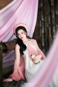 Gentle Beauty of a Vietnamese Girl in Elegant Traditional Attire-10