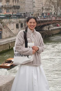 Ánh Viên's Radiant Style Transformation and Elegant European Vibe-7