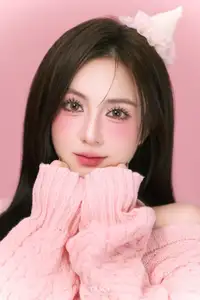 Charming Girl in Pink Sweater Embraces Cozy Christmas Style: Festive Fashion Elegance-4