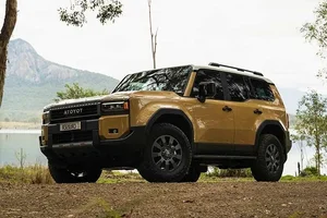 2026 Toyota Land Cruiser Prado Altitude: The Ultimate Rugged Off-Road SUV Built for Adventure and Unmatched Performance-4