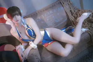 Coser Lu Ba Sui: Chun-Li's Alluring Combat Training Guide-9