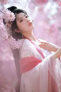 YiTuYu Vol.8715 A Ming: Enchanting Fairy Amidst Blooming Sakura - A Vision of Art Language-12