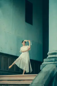 Immerse in Artistic Beauty: Xiao Ran's Graceful Dance Amidst Ancient Nature - YiTuYu Vol.8777-23