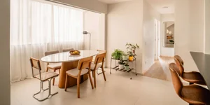 Transform 150m2 apartment into a cozy gathering space by removing partition walls-12