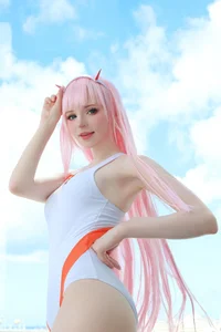 Dreamy Sky Vibes with Coser Peach Milky as Zero Two-6