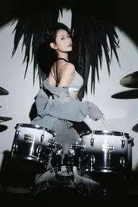 Art Language Vol.8714: Ni Ni - The Alluring Rock Girl with Unmistakable Charisma-10