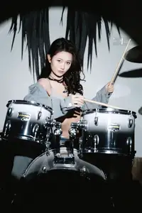 Art Language Vol.8714: Ni Ni - The Alluring Rock Girl with Unmistakable Charisma-2