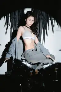 Art Language Vol.8714: Ni Ni - The Alluring Rock Girl with Unmistakable Charisma-9