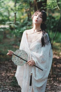 Ethereal Forest Dreams with Disexi Si Ning in YiTuYu Art Language Vol.8875-15