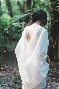 Ethereal Forest Dreams with Disexi Si Ning in YiTuYu Art Language Vol.8875-24