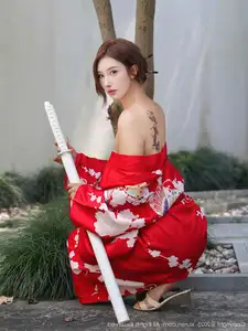 Jin Yun Xi Yuki: Enchanting Beauty in a Fiery Red Kimono, Captivating Every Gaze - XiuRen No.10683-31