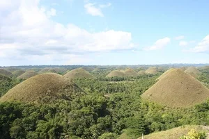 Discover the Magical Chocolate Hills of Bohol Island, Philippines: A Fairytale Landscape for Your Next Tropical Adventure-5