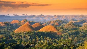 Discover the Magical Chocolate Hills of Bohol Island, Philippines: A Fairytale Landscape for Your Next Tropical Adventure-7