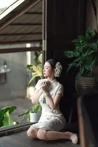 Timeless Grace: Vietnamese Woman in Modernized Ao Dai by a Serene Lotus Pond-17