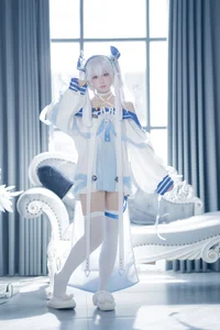 Dreamy Aesthetics: Coser lunananya as Laffey II-11