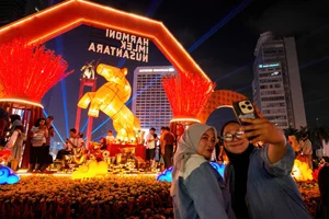 Vibrant Global Lunar New Year Celebrations: Capturing the Festive Spirit and Traditions of the Year of the Horse (Bính Ngọ) Worldwide-4