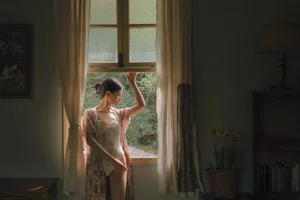 Elegant Portrait Photography: YiTuYu Art Language Vol.9114 Featuring Model 14 - Timeless Aesthetic Inspiration for Fashion and Art Lovers-4