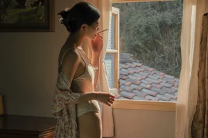 Elegant Portrait Photography: YiTuYu Art Language Vol.9114 Featuring Model 14 - Timeless Aesthetic Inspiration for Fashion and Art Lovers-14