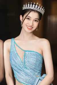 The Radiant and Sweet Elegance of Runner-up Phuong Nhi-9