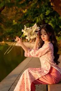 Gentle Vietnamese Beauty: Pink Ao Dai by the Lake, with Pure Lilies-14