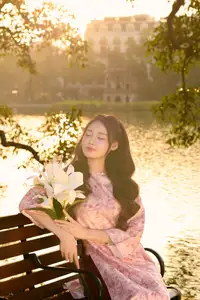 Gentle Vietnamese Beauty: Pink Ao Dai by the Lake, with Pure Lilies-15
